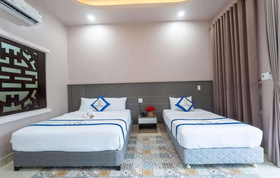 Premium Pool View Triple