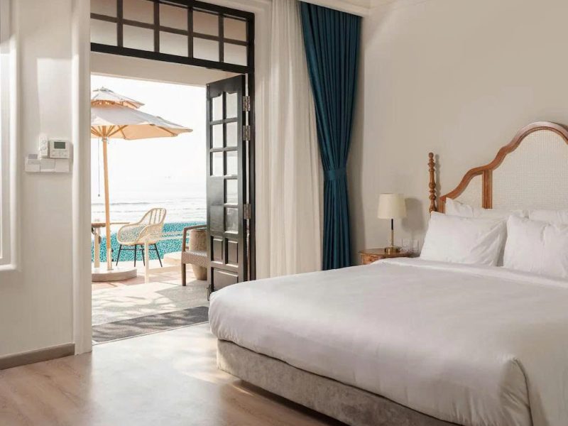 Bungalow Beach Front