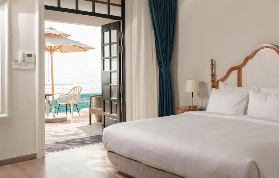 Bungalow Beach Front