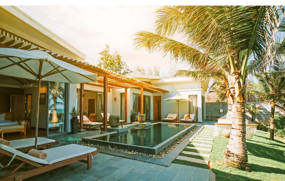 04-Bed Room Beach Front Bungalow