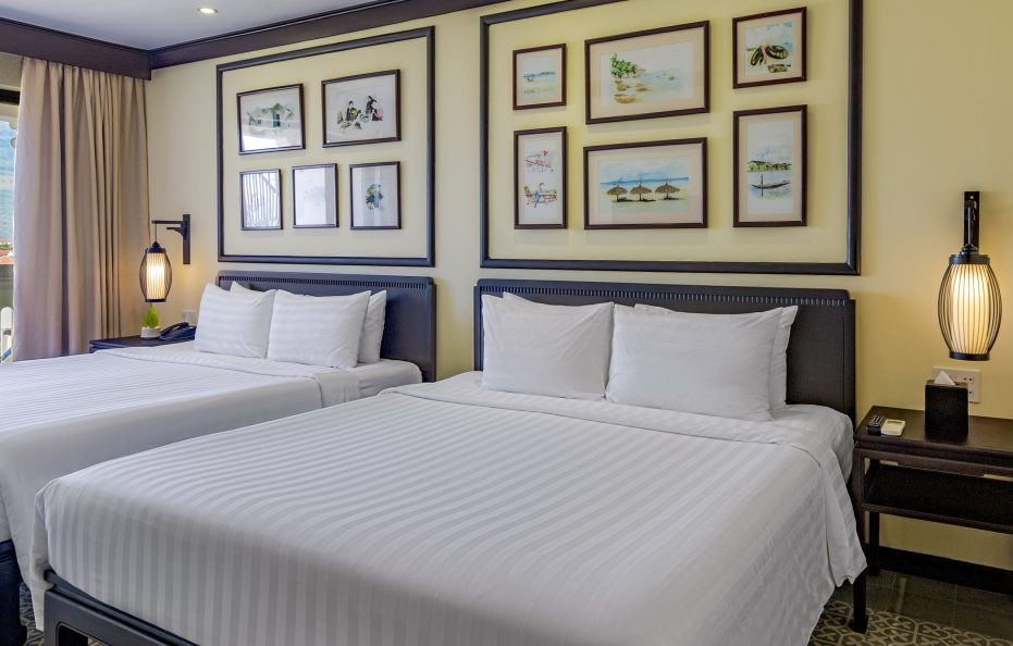 Family Suite with Balcony – Connecting Door