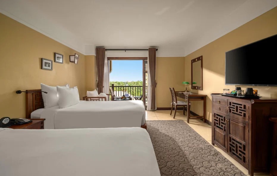 Deluxe Twin Room with Balcony