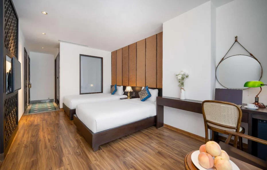 Deluxe Twin with Balcony