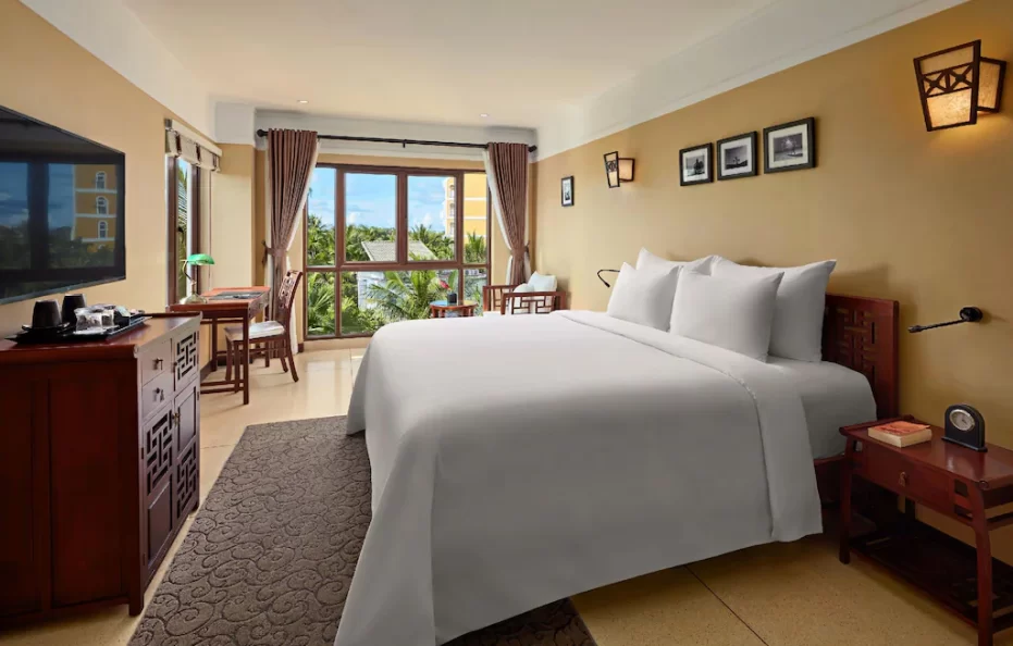 Deluxe Room with Window