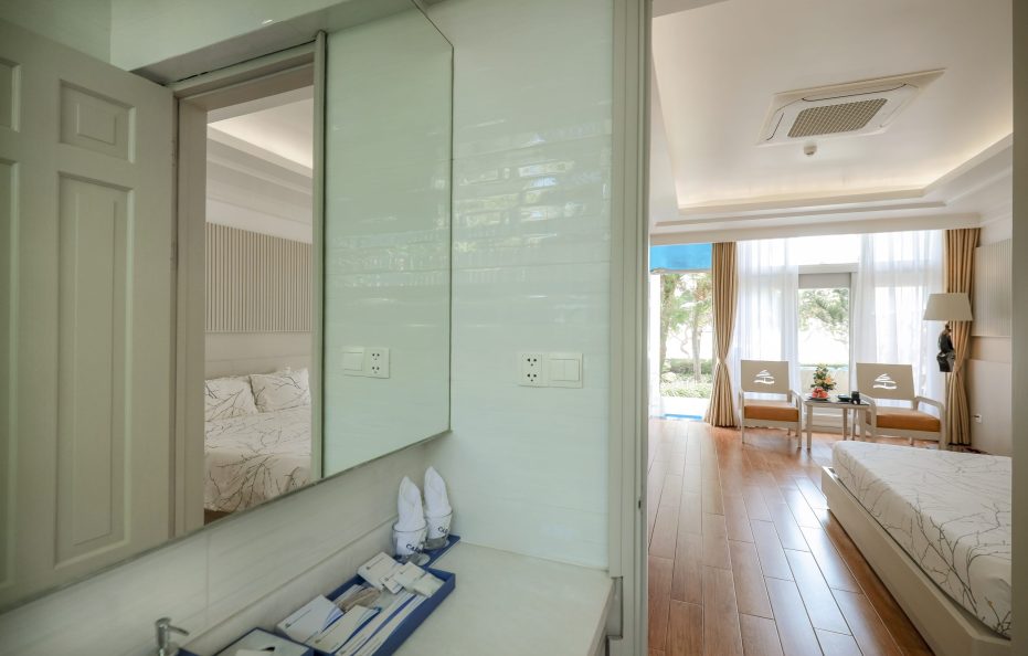 Deluxe Bungalow Beach Front