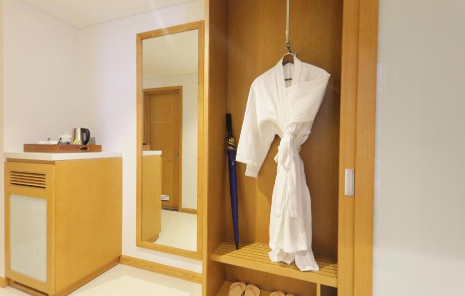 Premier Suite Partial Ocean