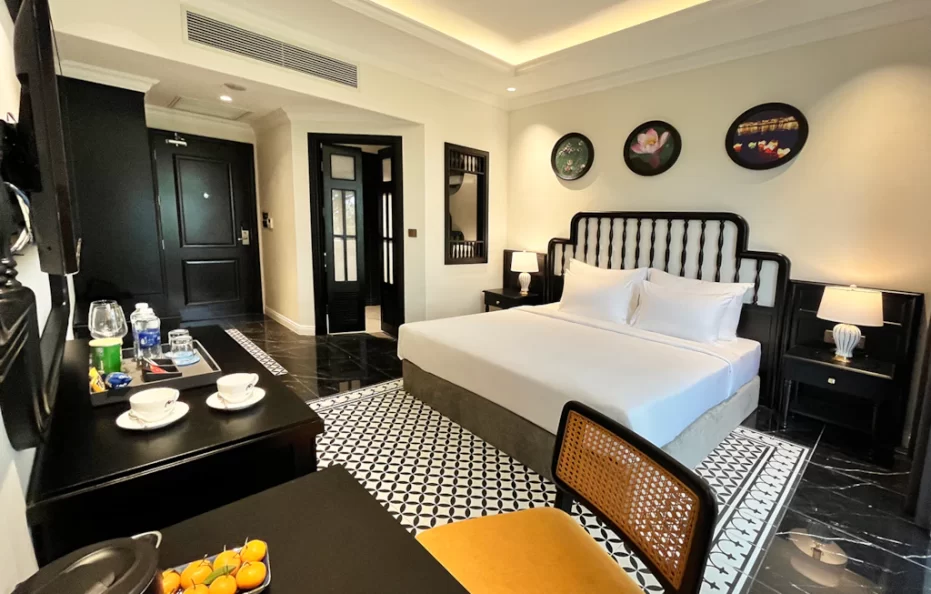 Grand Premier Double Pool View with Balcony