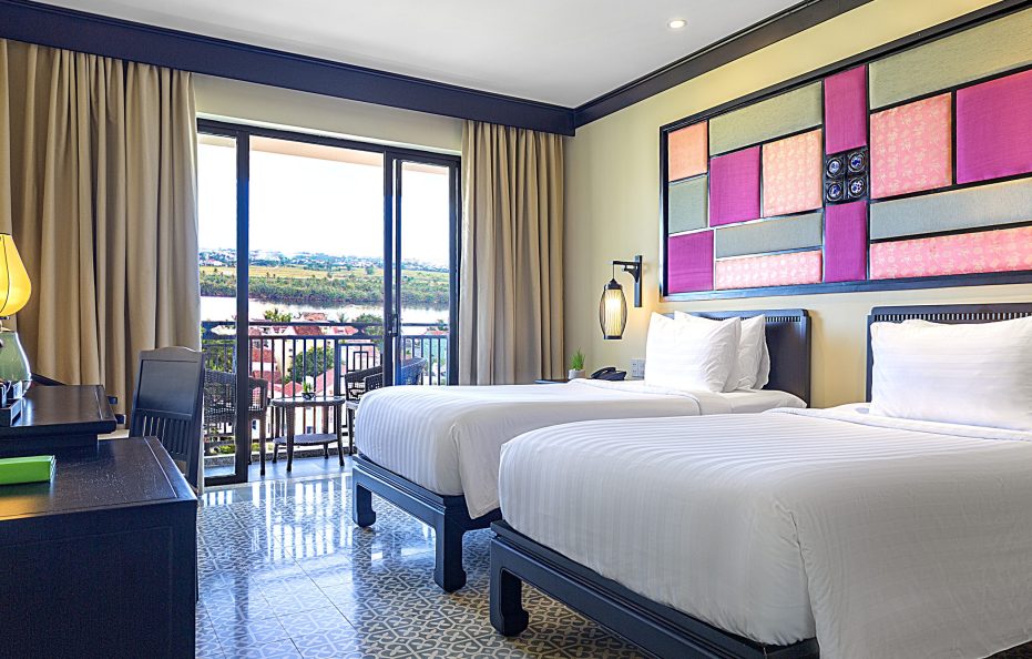 Deluxe Ocean/ River View