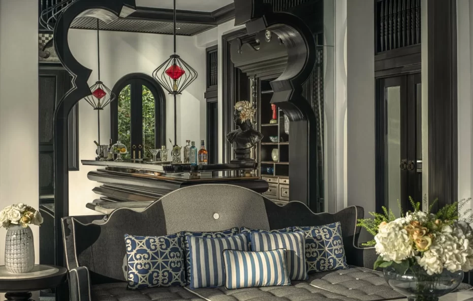 Two-Bedroom Royal Residence by the Sea