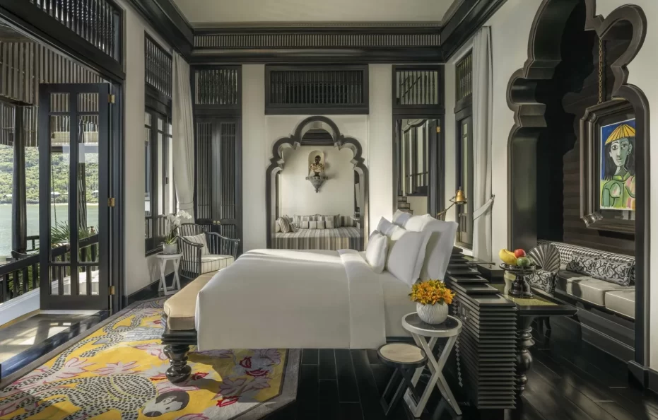 Two-Bedroom Royal Residence by the Sea