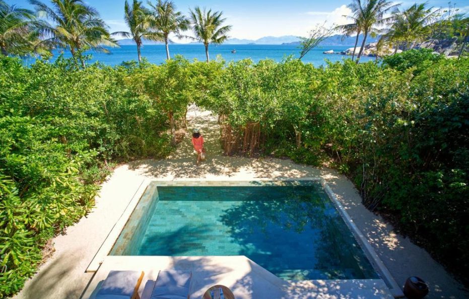 Beachfront Pool Villa