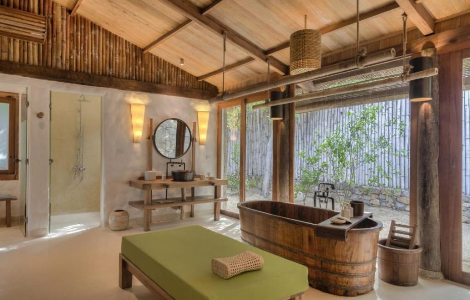 Beachfront Pool Villa