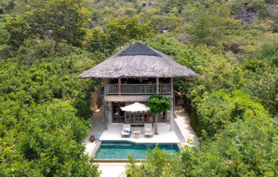 Beachfront Pool Villa