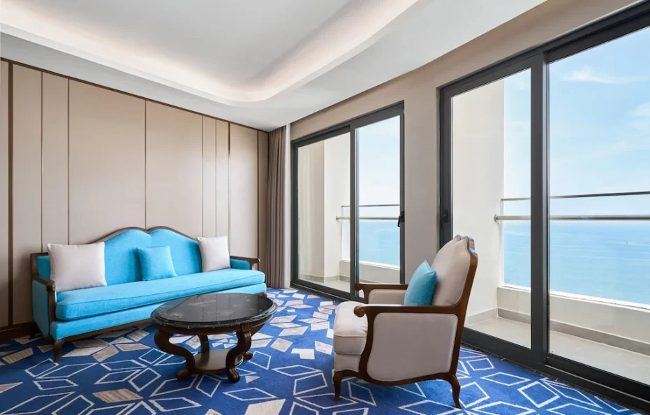 Corner Suite Ocean View