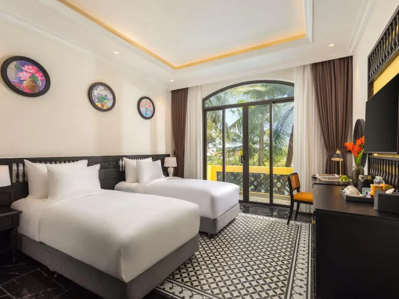 Premier Twin River view with Balcony