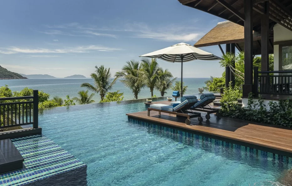 Three-Bedroom Sun Peninsula Residence