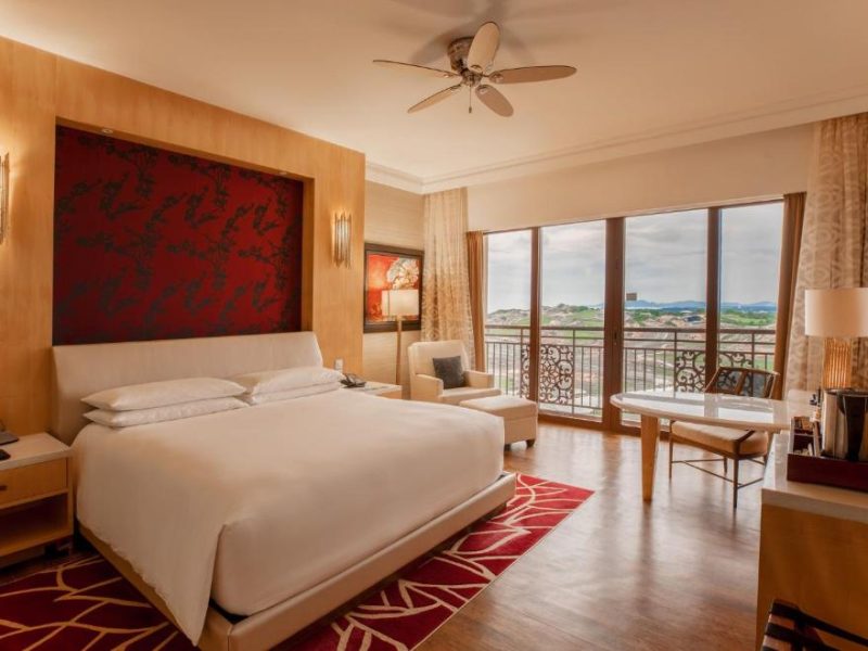 Classic Grand Golf King/ Twin Room