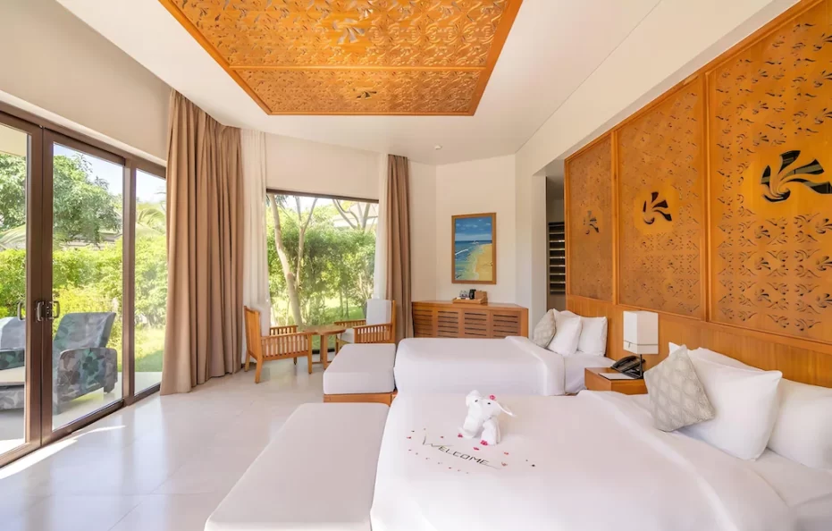 Luxury Villa Garden View