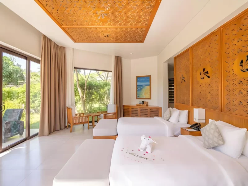 Luxury Villa Garden View