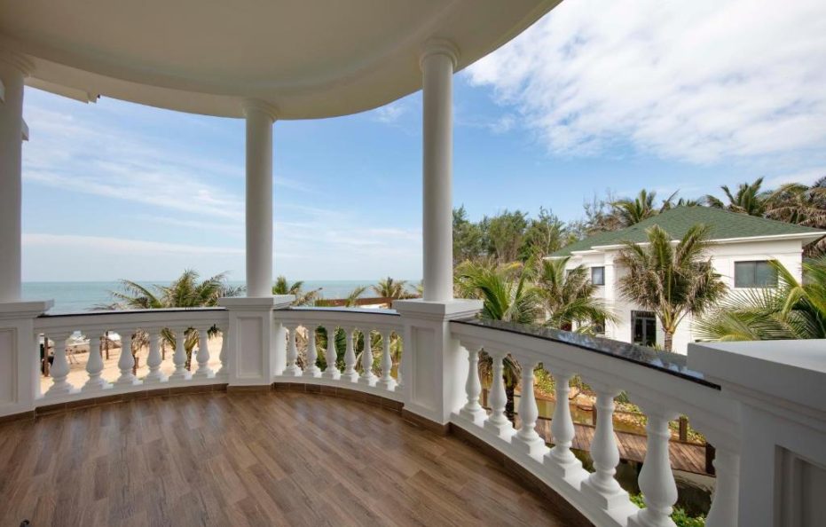 Villa Beach Front 4 Bedroom