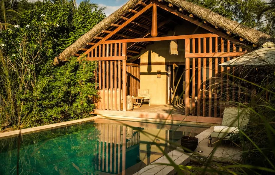 1-Bedroom Beachfront Pool Villa