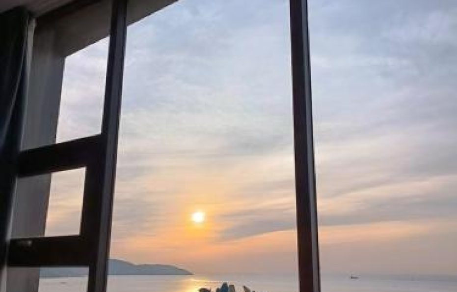 Connecting Family Room