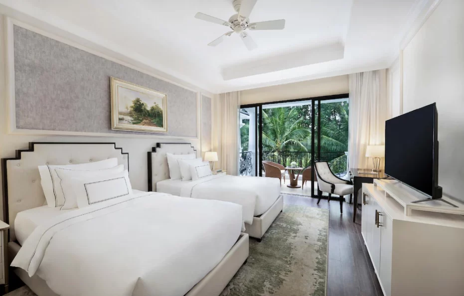 4-Bedroom Villa With Garden View