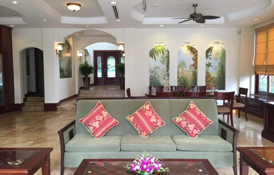 Villa Three Bedroom Beach Front Double