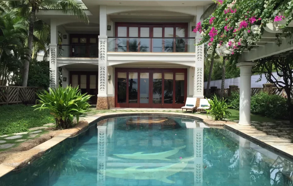 Villa Three Bedroom Beach Front Double