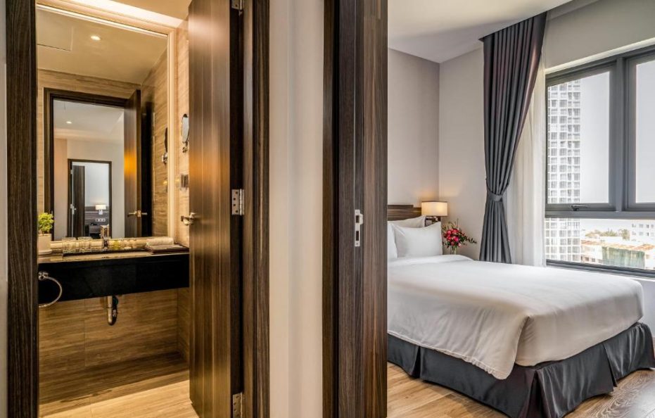 Premier City View Room