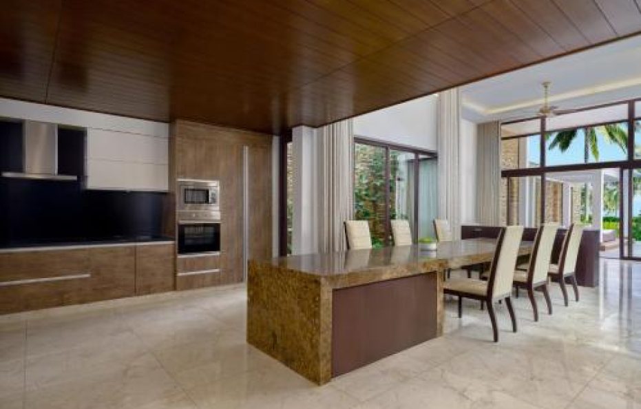 Four Bedroom Villa with Garden View