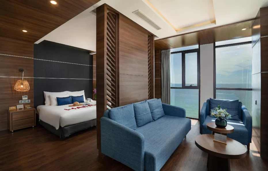 Beach Front Diamond Room