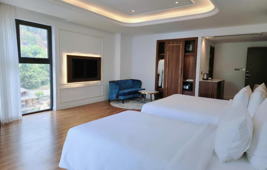 Premier Triple Mountain View 1K + 1S