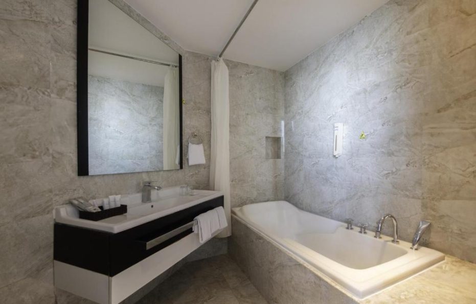 Deluxe Family Sea View