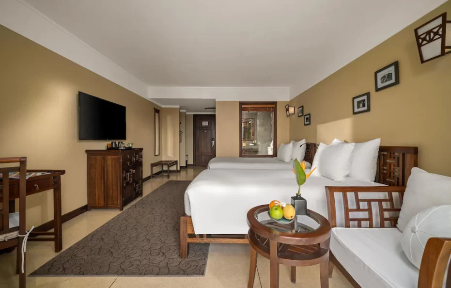 Deluxe Twin Room with Balcony