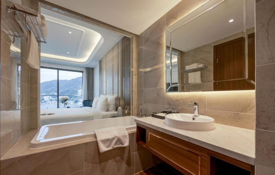 Premier Triple Mountain View 1K + 1S