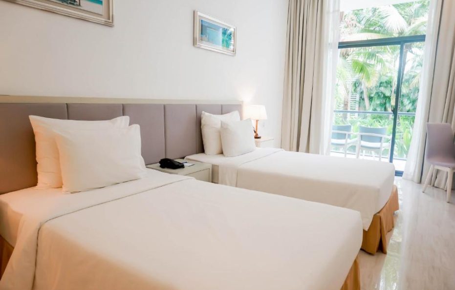 Costa Deluxe With Balcony