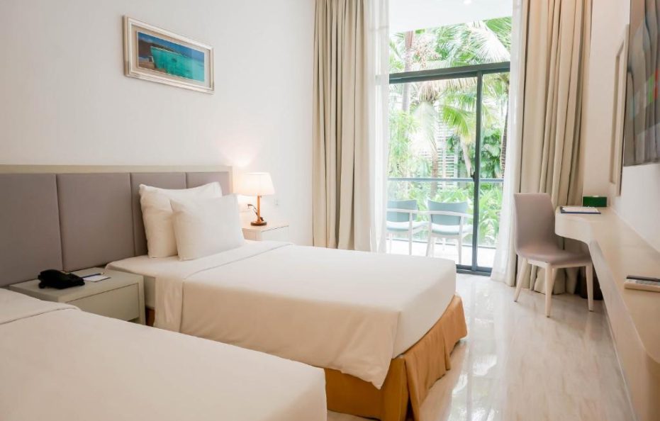 Costa Deluxe With Balcony