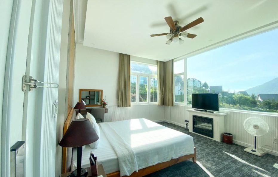 Premier With Lake View