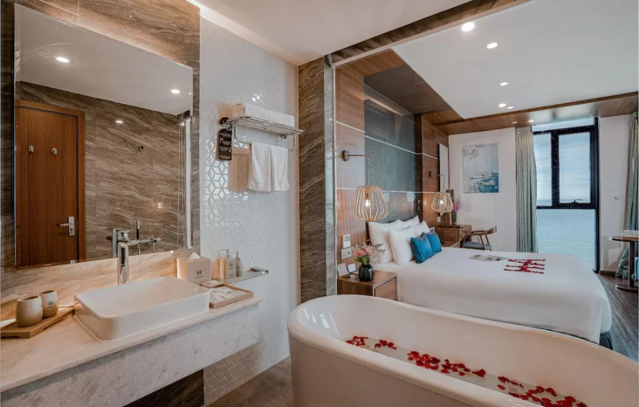 Beach Front Diamond Room