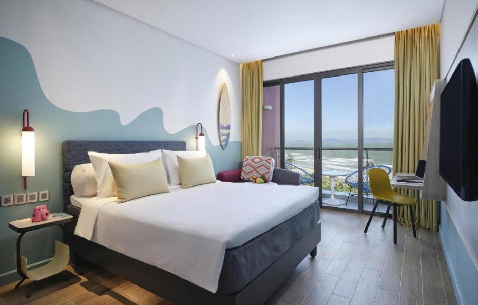 Premium Balcony Twin