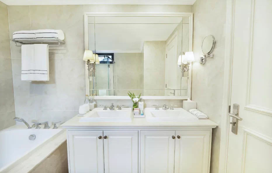 4-Bedroom Villa With Garden View