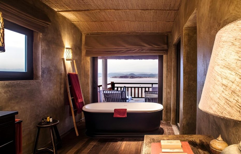 4-Bedroom Grand Bay Pool Villa