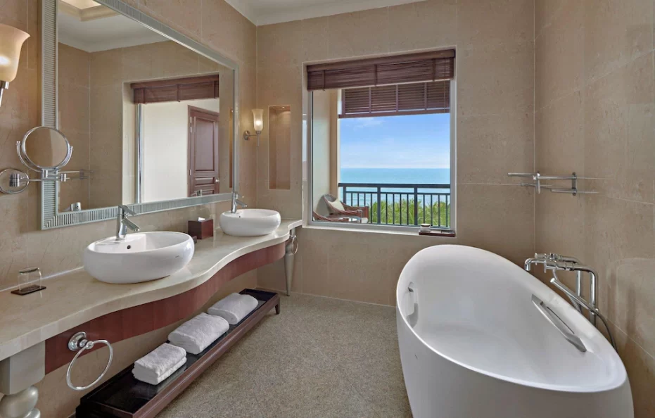 Deluxe Room with Ocean View