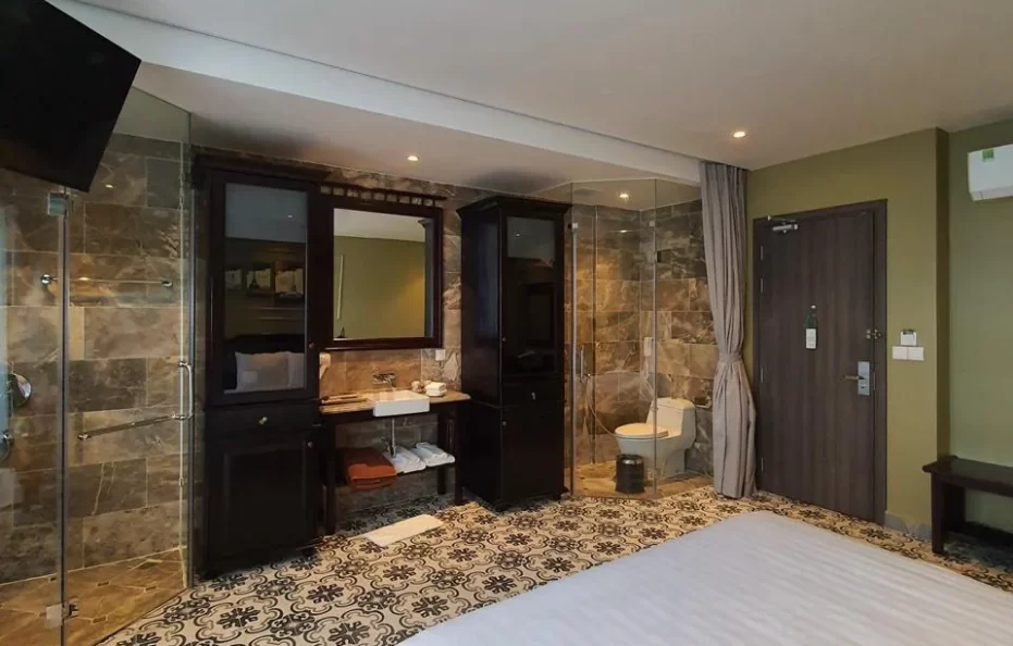 Deluxe Mountain View