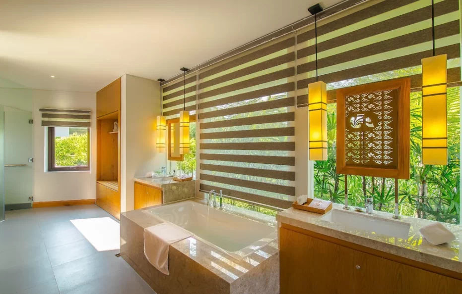 Luxury Villa Garden View