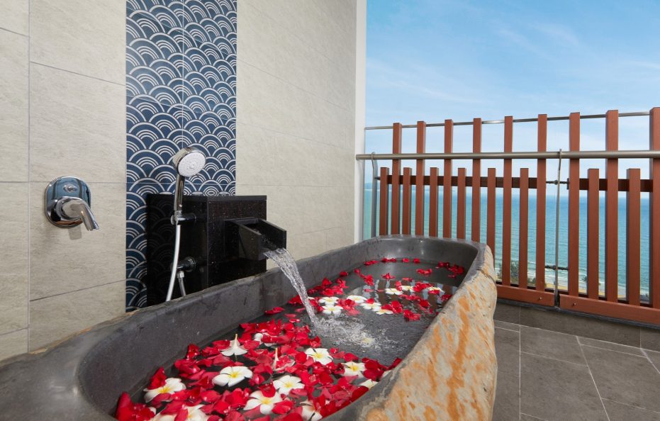 Ambassador Suite Ocean View Room