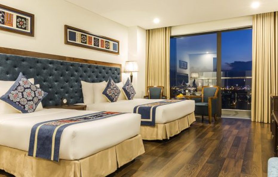 Balcony Triple Room with City View