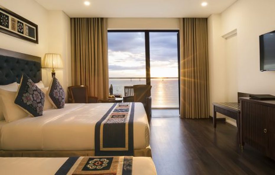 Balcony Triple Sea Front Room