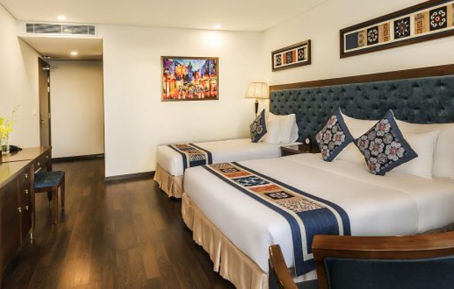 Balcony Triple Sea Front Room